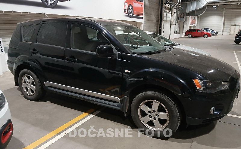 Mitsubishi Outlander 2.0i 