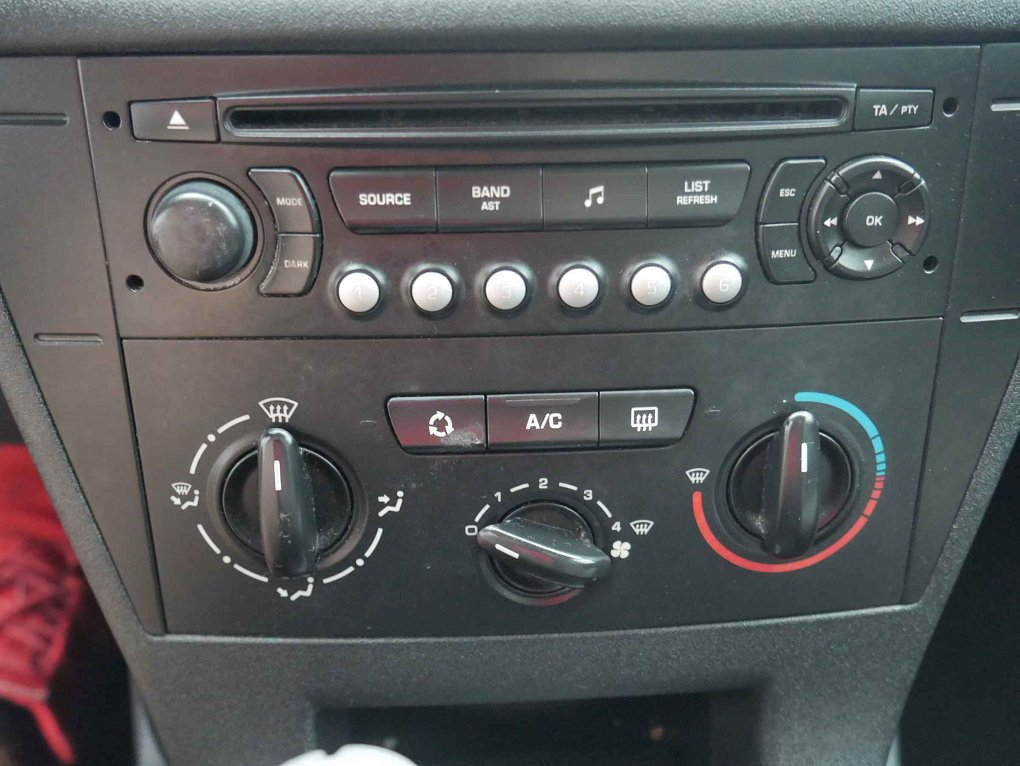 Citroën C4 1.4 16V 