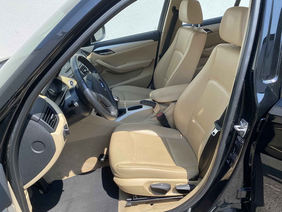 BMW X1 2.0i  sDrive18i