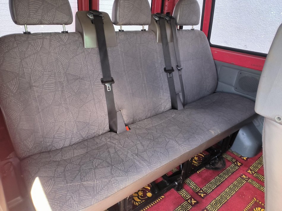 Ford Transit 2.2TDCi  L1H2 8míst