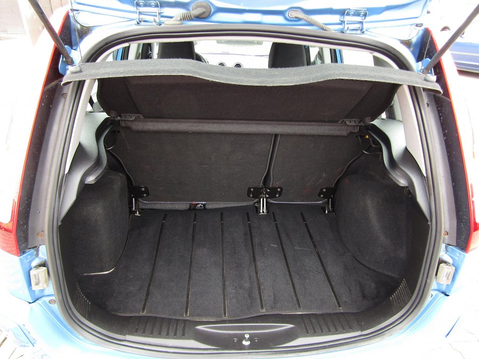 Ford Fusion 1.4i 