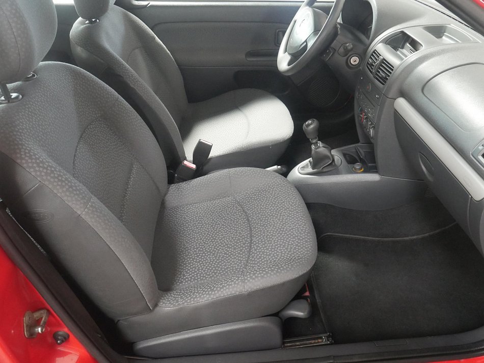 Renault Clio 1.2i 