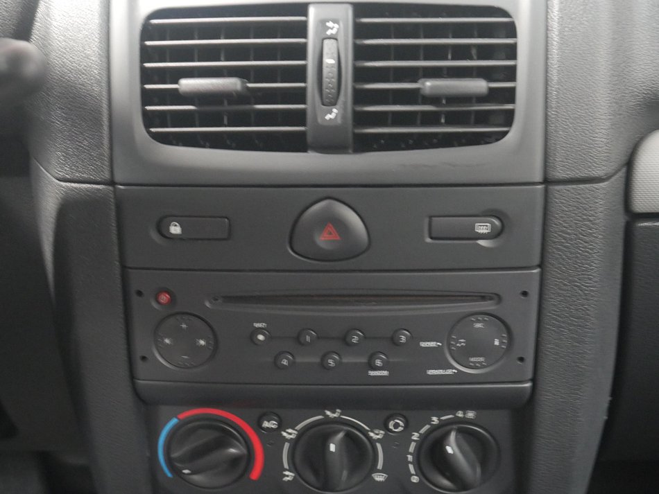 Renault Clio 1.2i 