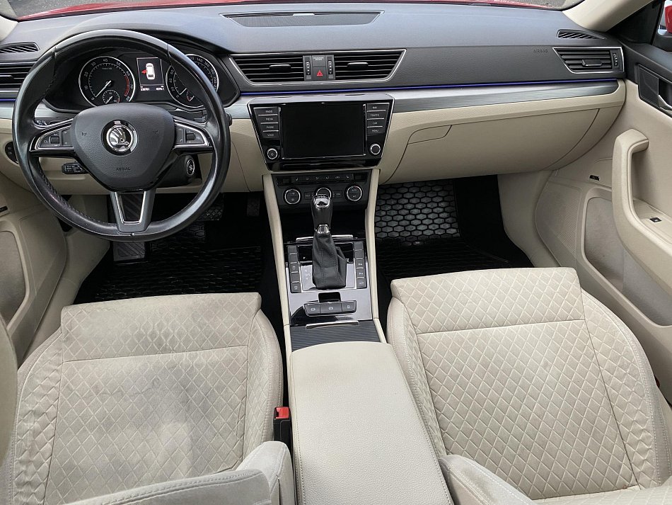 Škoda Superb III 2.0i 