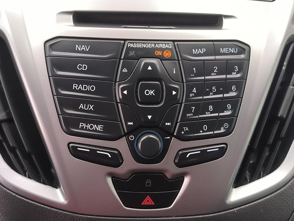 Ford Transit Custom 2.2TDCi Trend L2 8míst