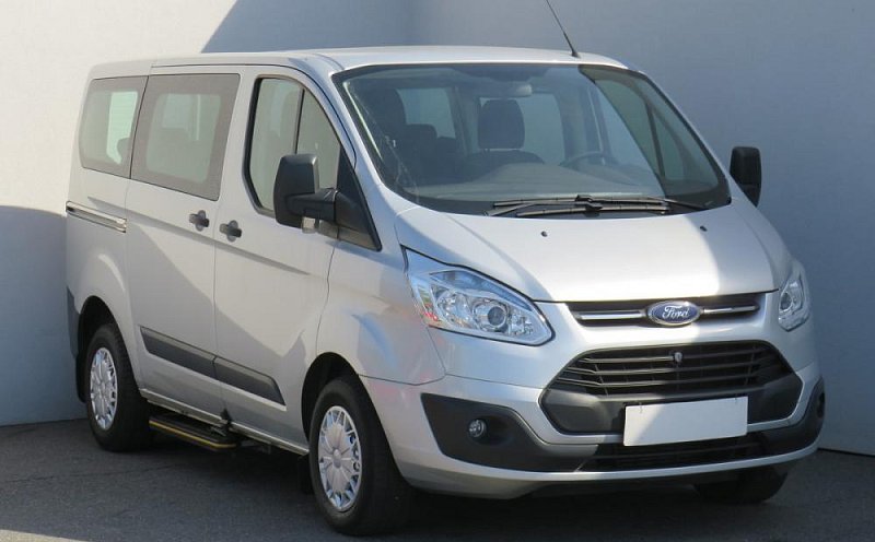 Ford Transit Custom 2.2TDCi Trend L2 8míst