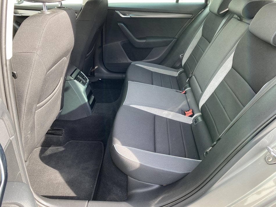 Škoda Octavia III 1.6 TDi Joy