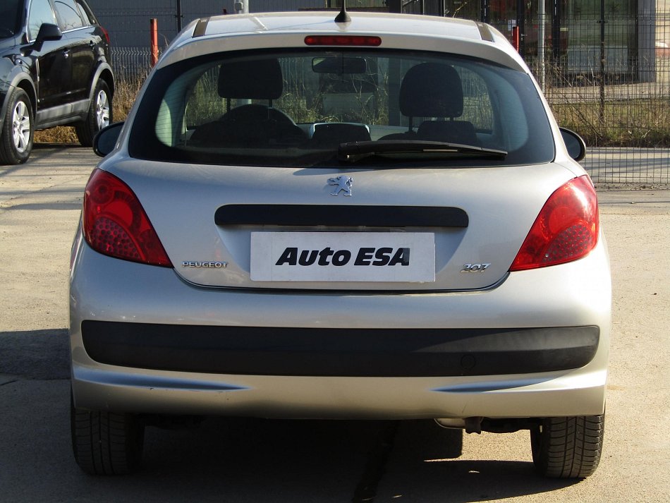 Peugeot 207 1.4i 