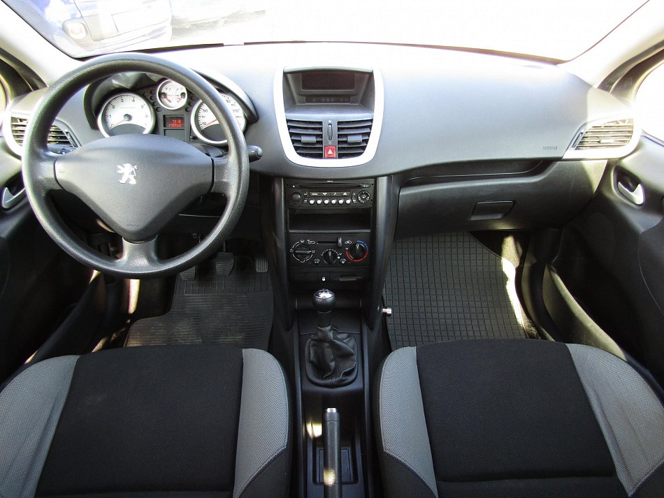 Peugeot 207 1.4i 