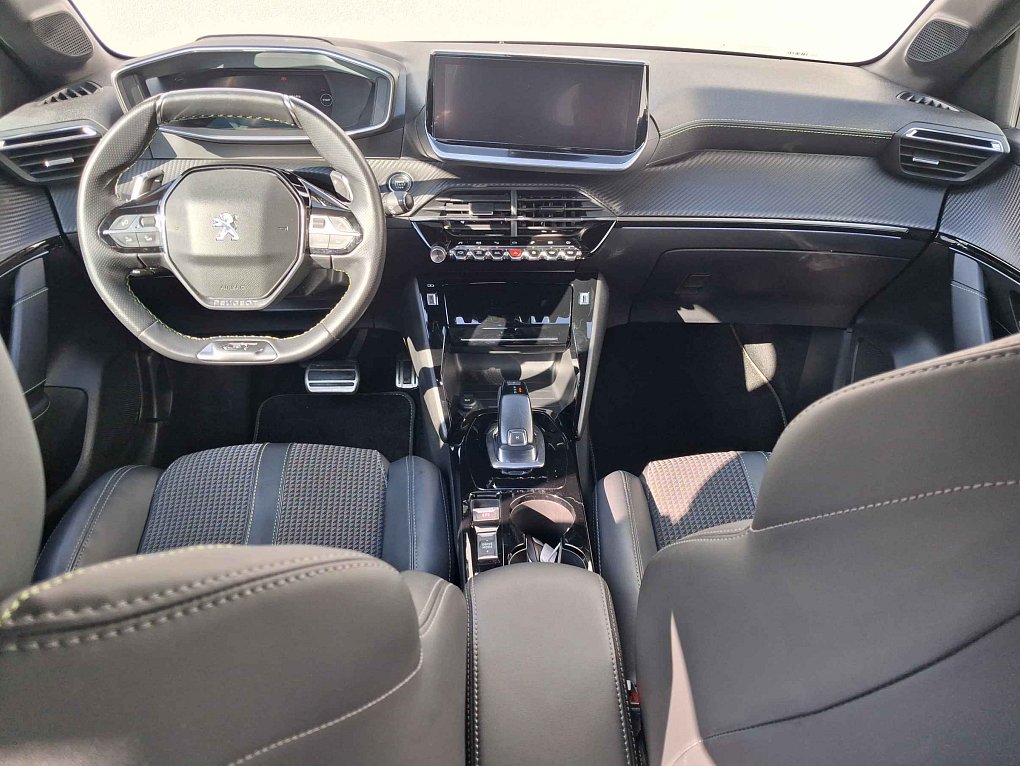 Peugeot 208 1.2PT GT