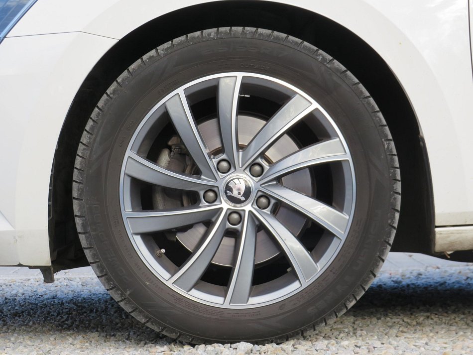 Škoda Superb III 2.0TDi Ambition