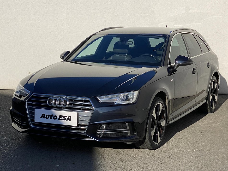 Audi A4 2.0 TDi S-line
