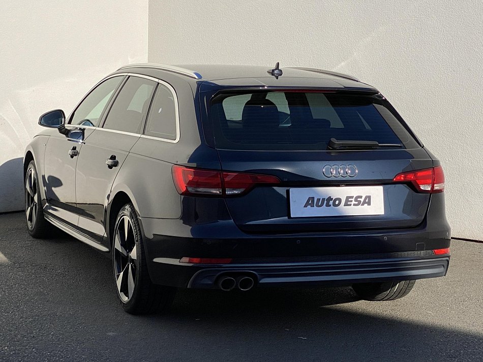Audi A4 2.0 TDi S-line