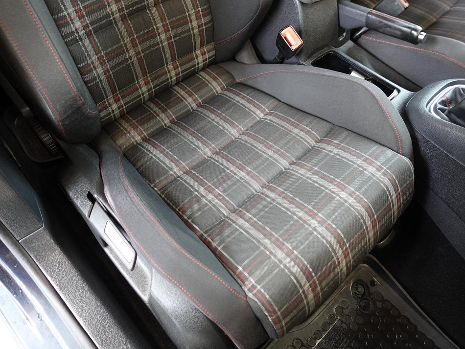 Volkswagen Golf 2.0 TSI GTi