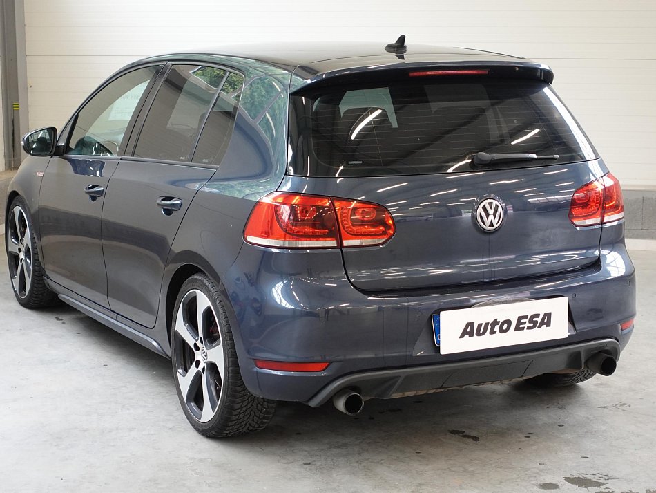 Volkswagen Golf 2.0 TSI GTi