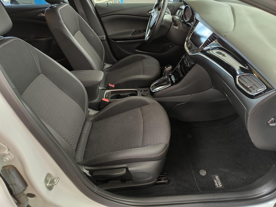 Opel Astra 1.6CDTi 