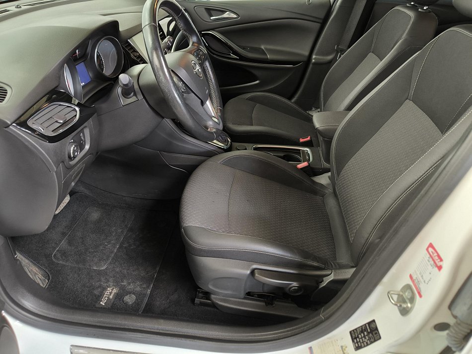 Opel Astra 1.6CDTi 