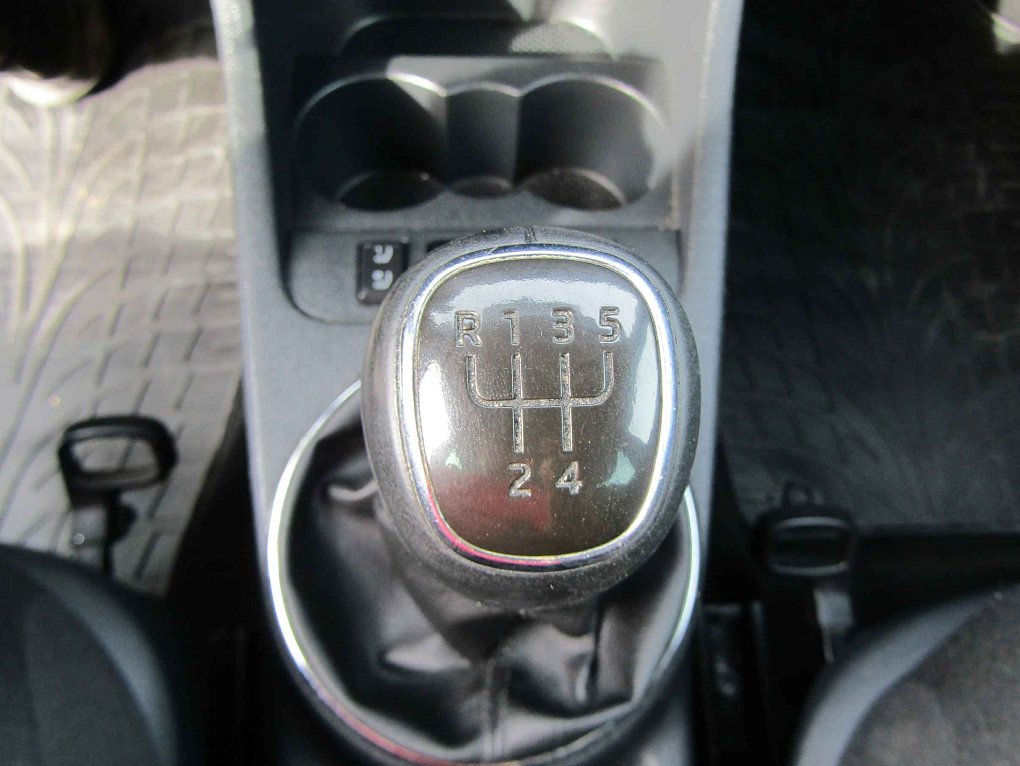 Škoda Fabia II 1.2 TSi Ambiente