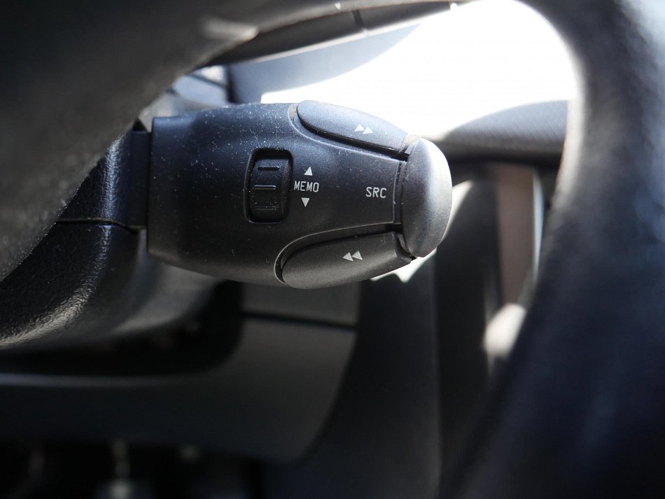 Peugeot 207 1.6 HDi 
