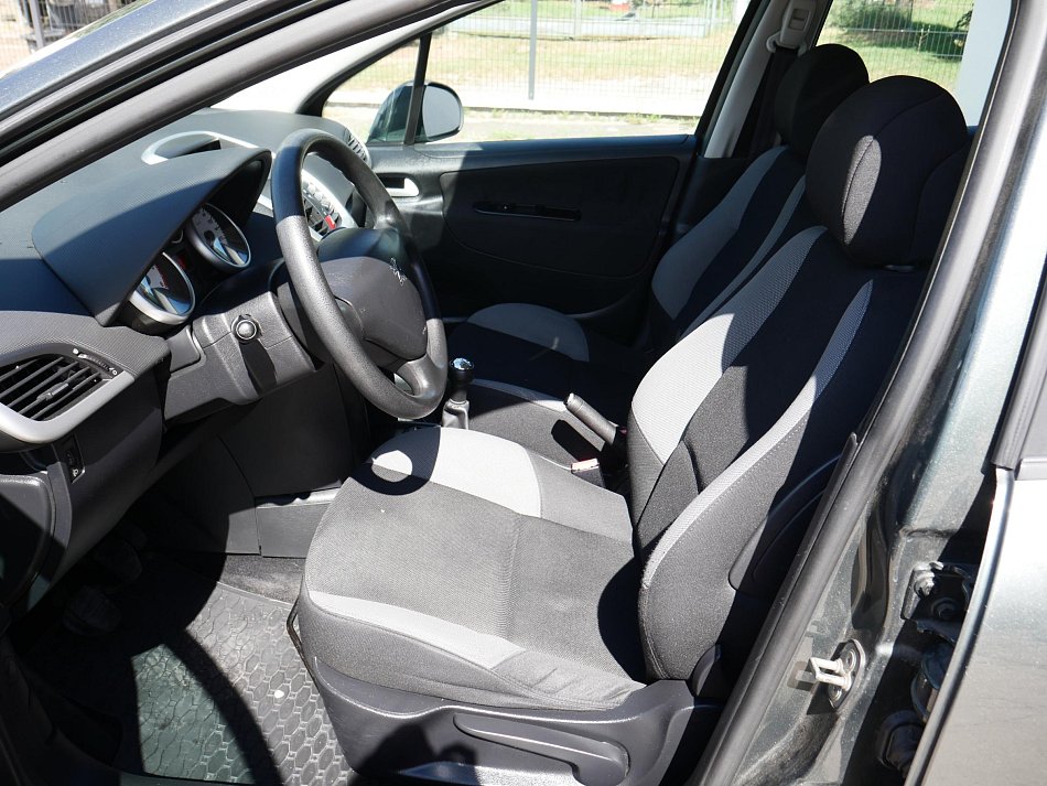 Peugeot 207 1.6 HDi 