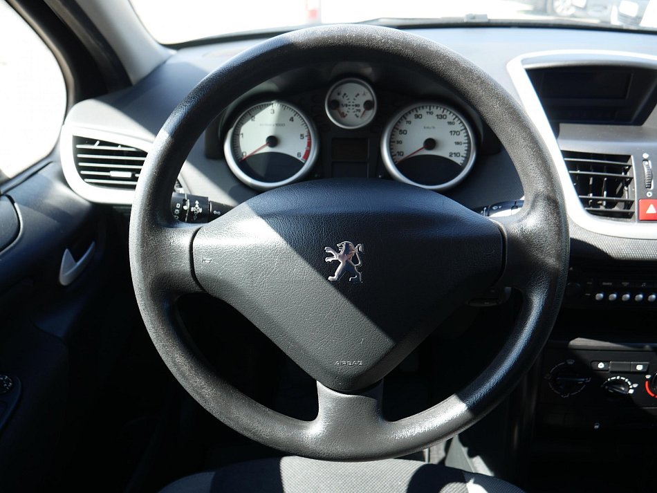Peugeot 207 1.6 HDi 