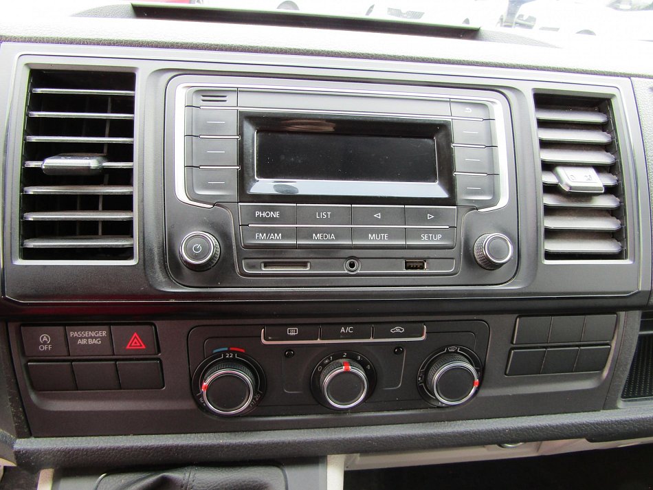 Volkswagen Transporter 2.0TDi  L1H1