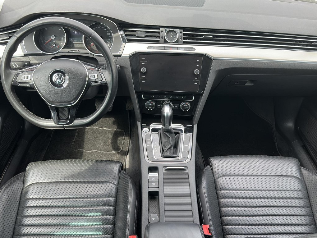 Volkswagen Passat 2.0 TDi 