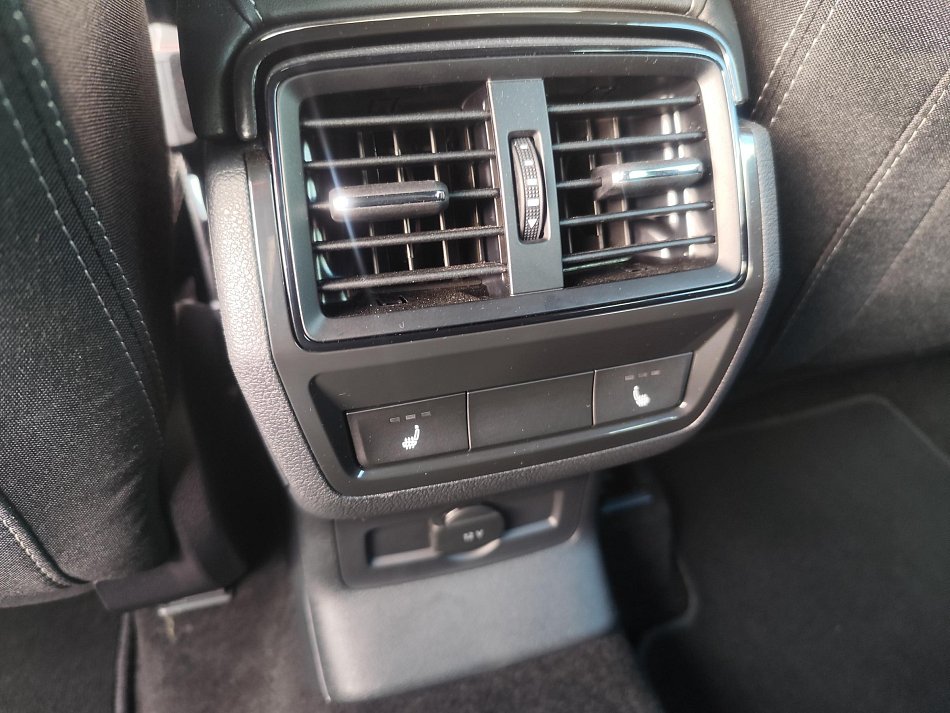 Škoda Karoq 2.0 TSi SportLine 4x4