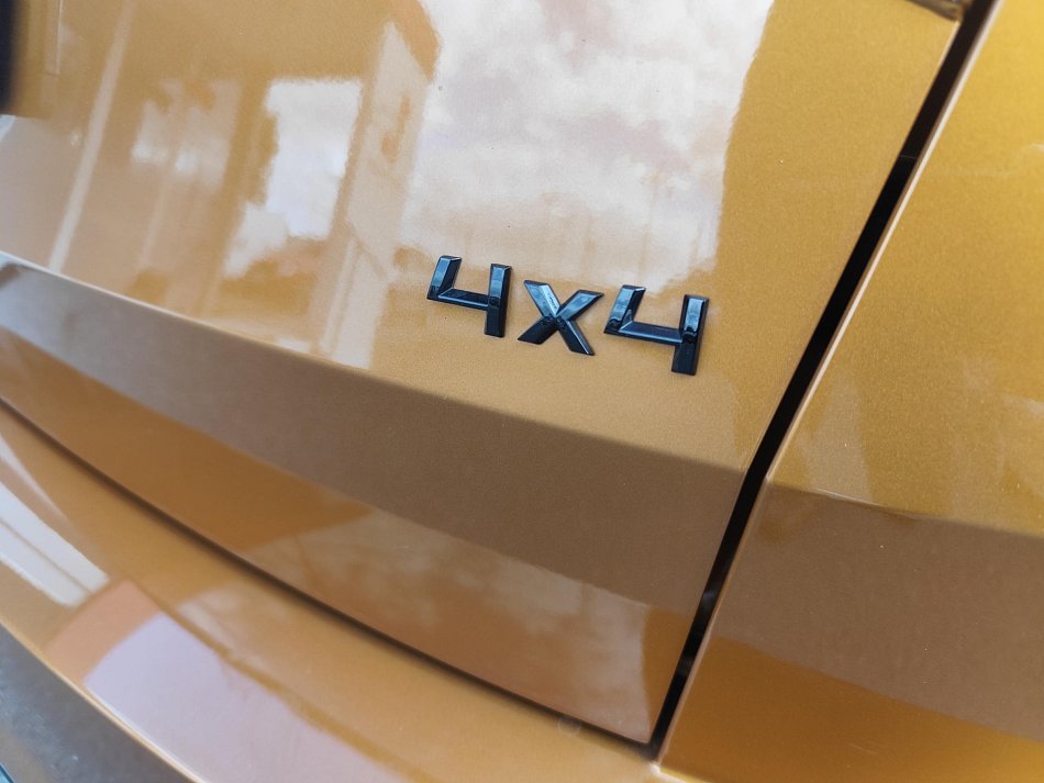 Škoda Karoq 2.0 TSi SportLine 4x4