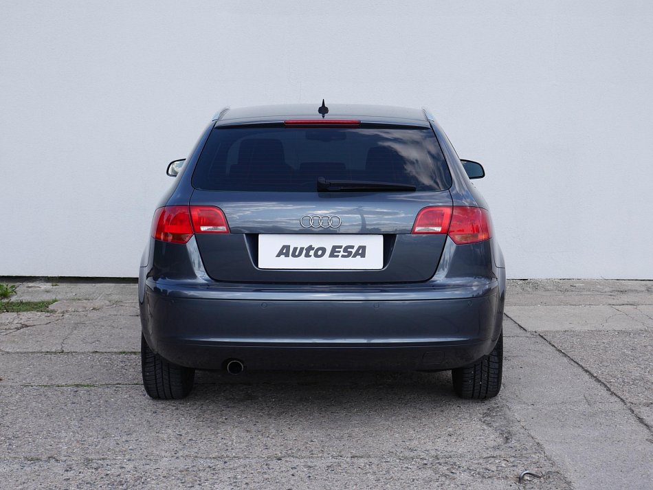 Audi A3 1.6FSi 