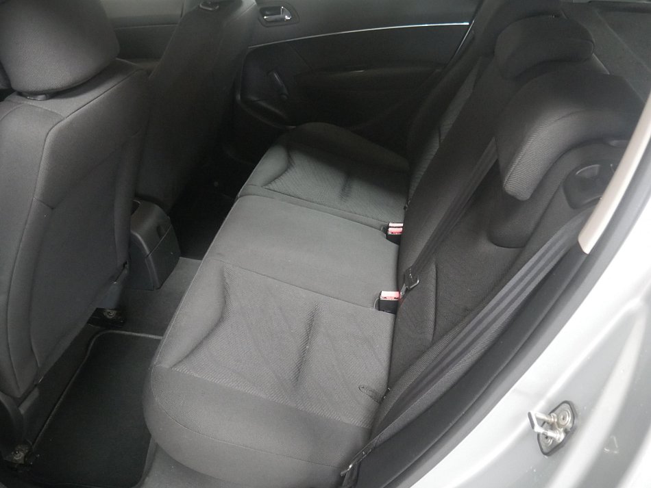 Peugeot 308 1.6i 