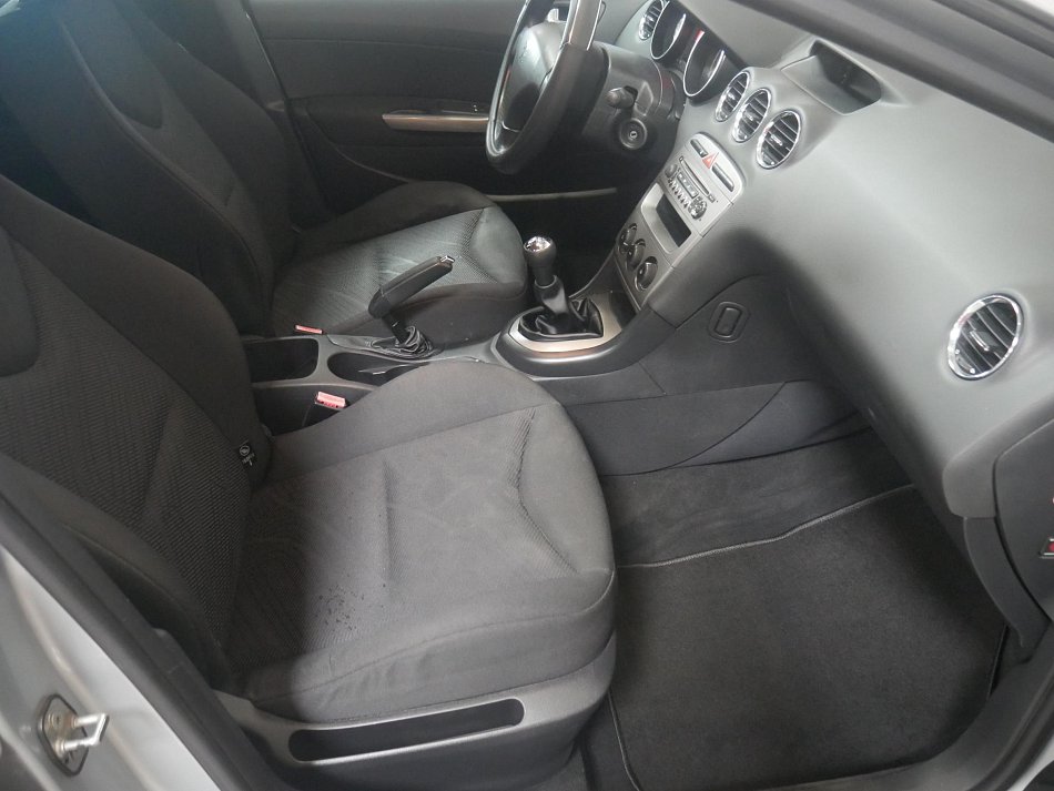 Peugeot 308 1.6i 