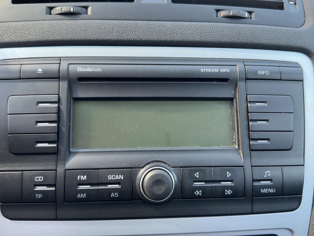 Škoda Octavia II 2.0 i 