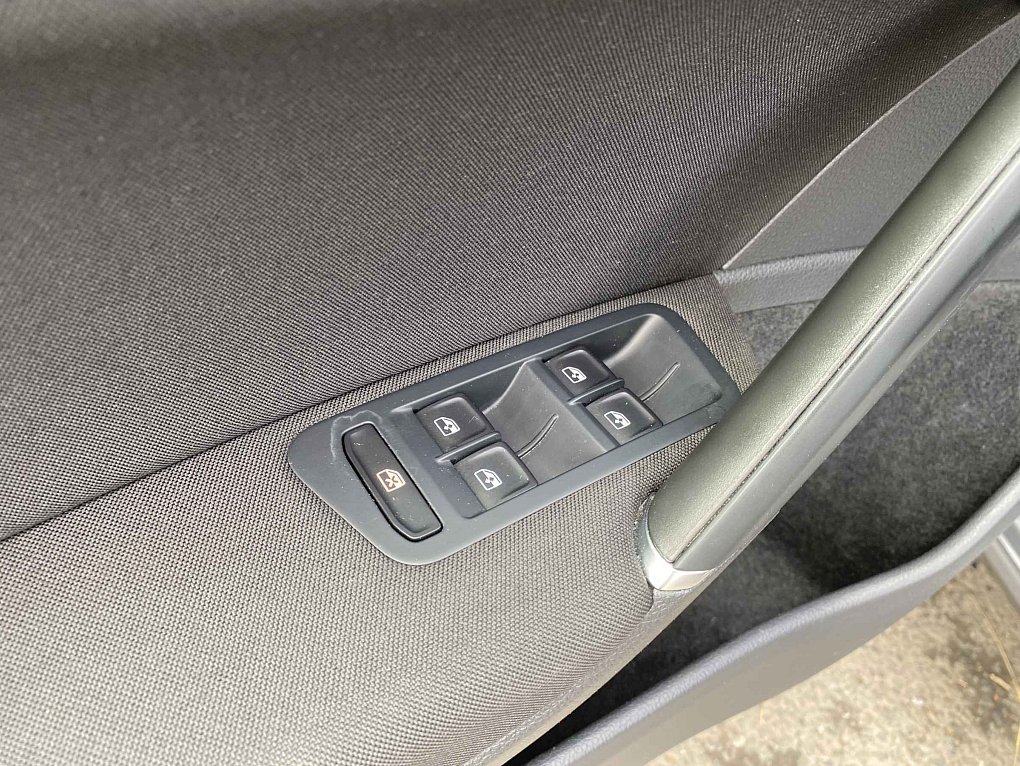 Volkswagen Golf 1.5 TSi Sound