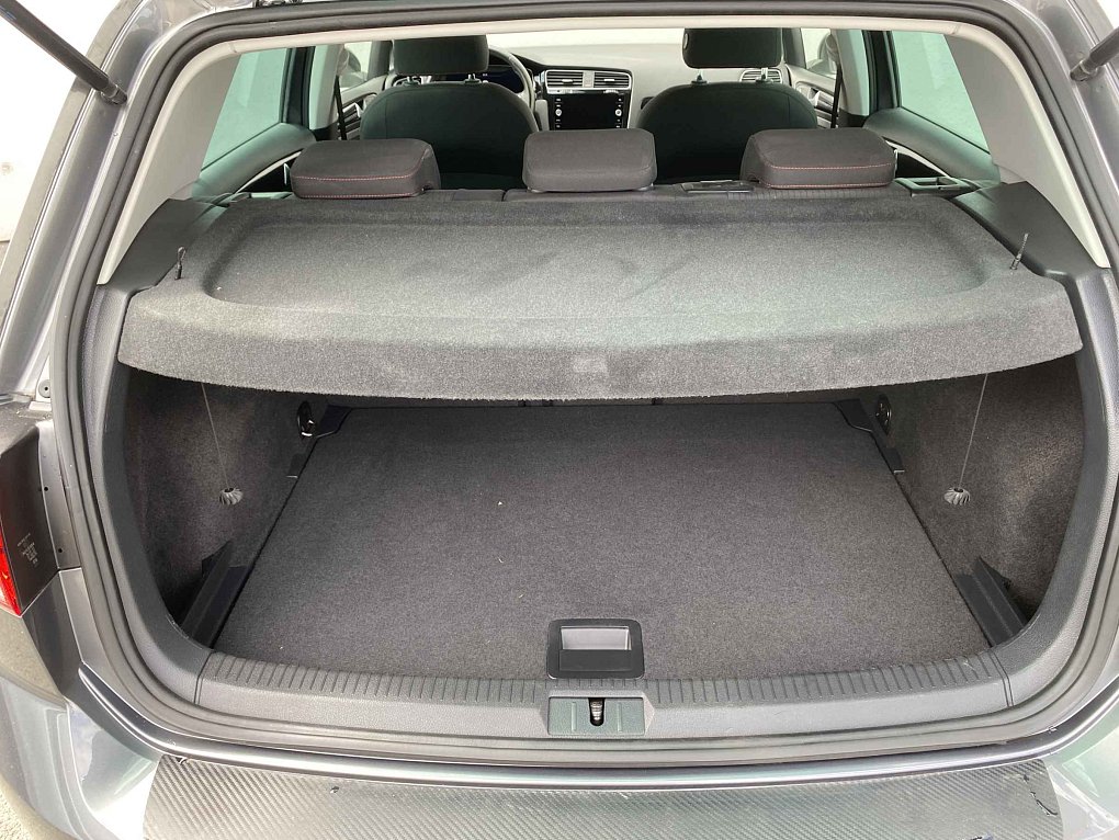 Volkswagen Golf 1.5 TSi Sound