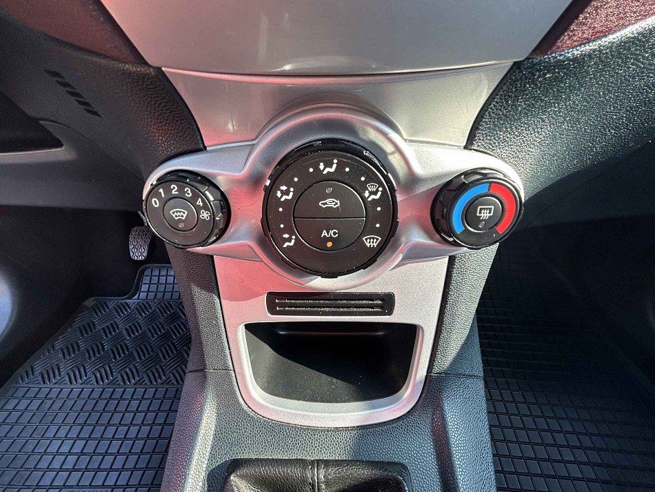 Ford Fiesta 1.4Ti-VCT 