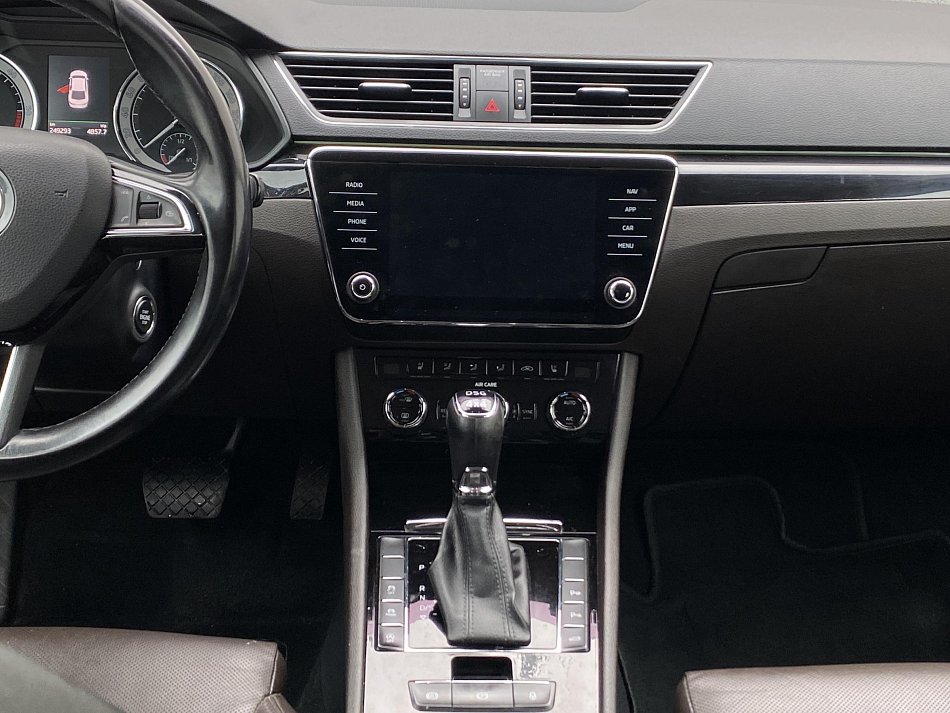 Škoda Superb III 2.0 TDi L&K 4x4
