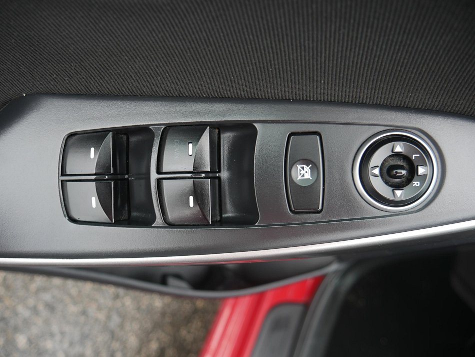 Hyundai I30 1.6 i Trikolor