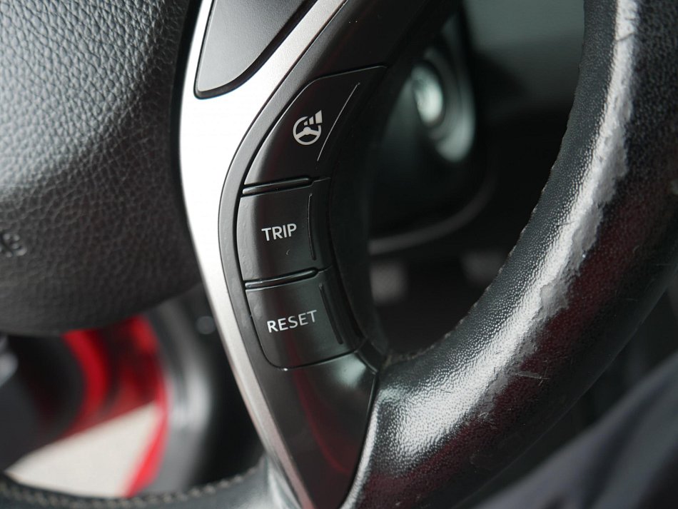 Hyundai I30 1.6 i Trikolor