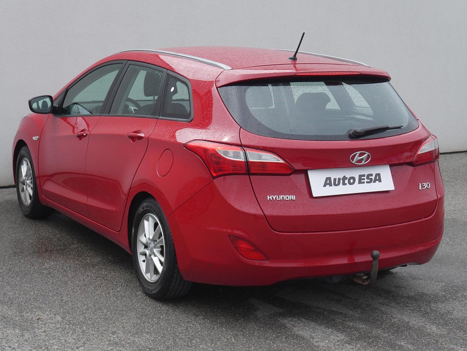 Hyundai I30 1.6 i Trikolor