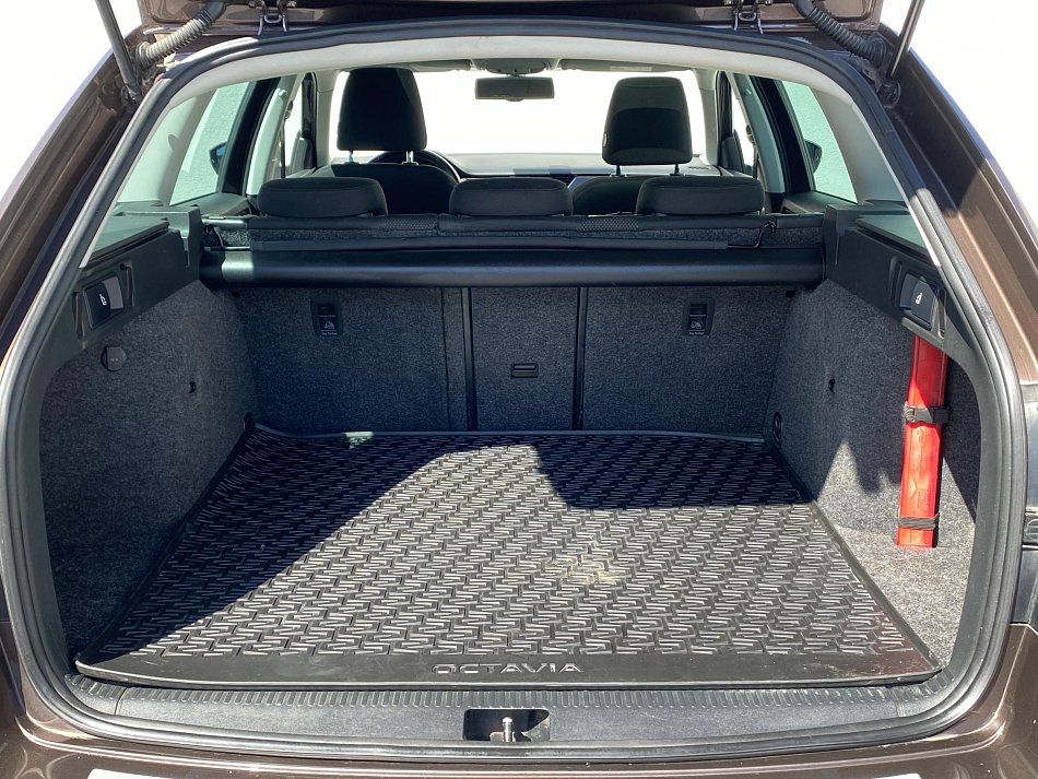 Škoda Octavia III 2.0 TDi Scout 4x4