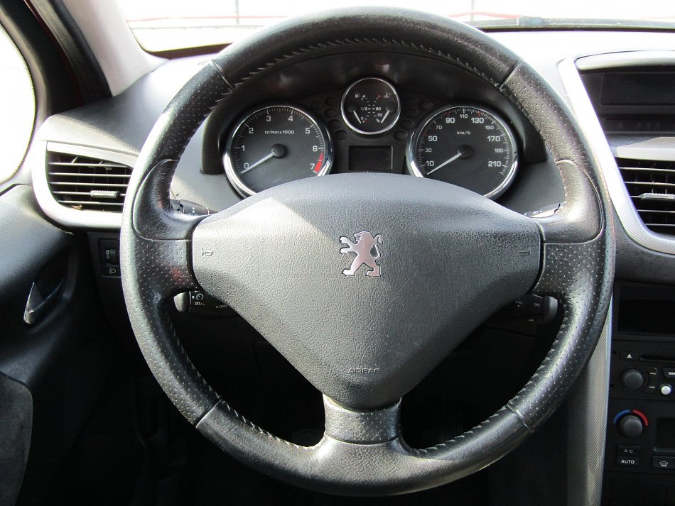 Peugeot 207 1.4 i 