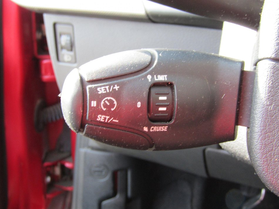 Peugeot 207 1.4 i 