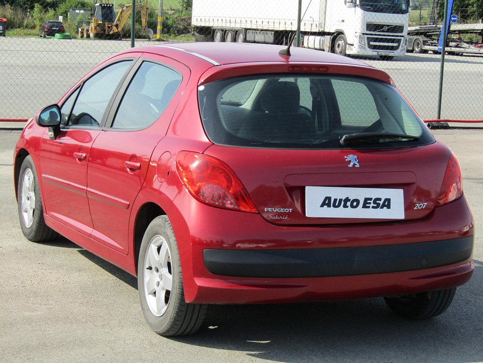 Peugeot 207 1.4 i 
