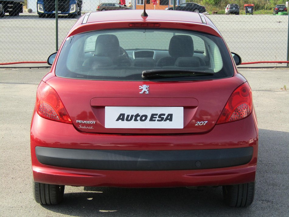 Peugeot 207 1.4 i 