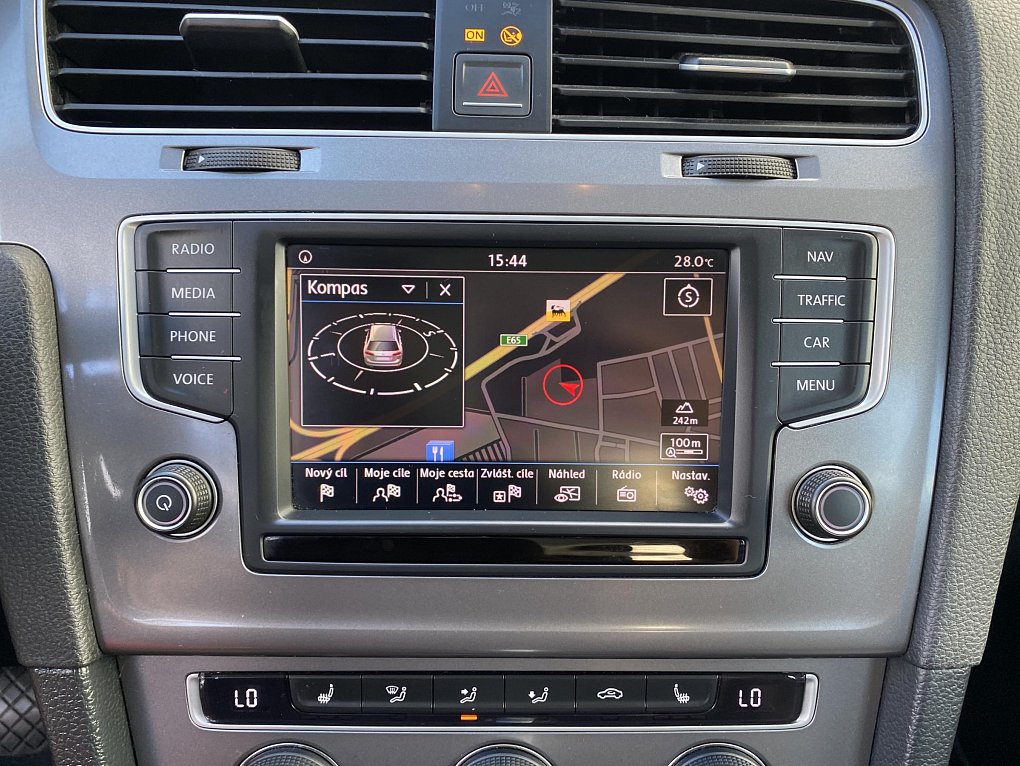 Volkswagen Golf 1.6 TDi 