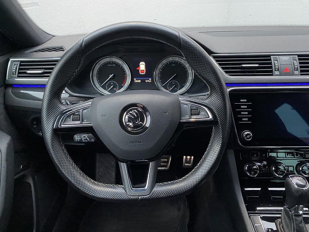 Škoda Superb III 2.0TDi SportLine