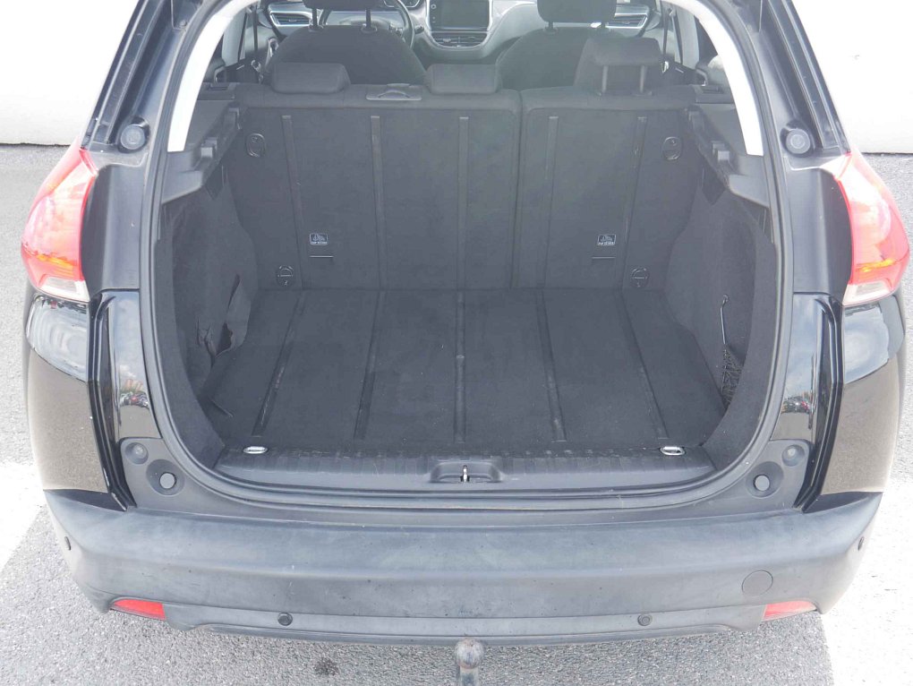 Peugeot 2008 1.2 PT 