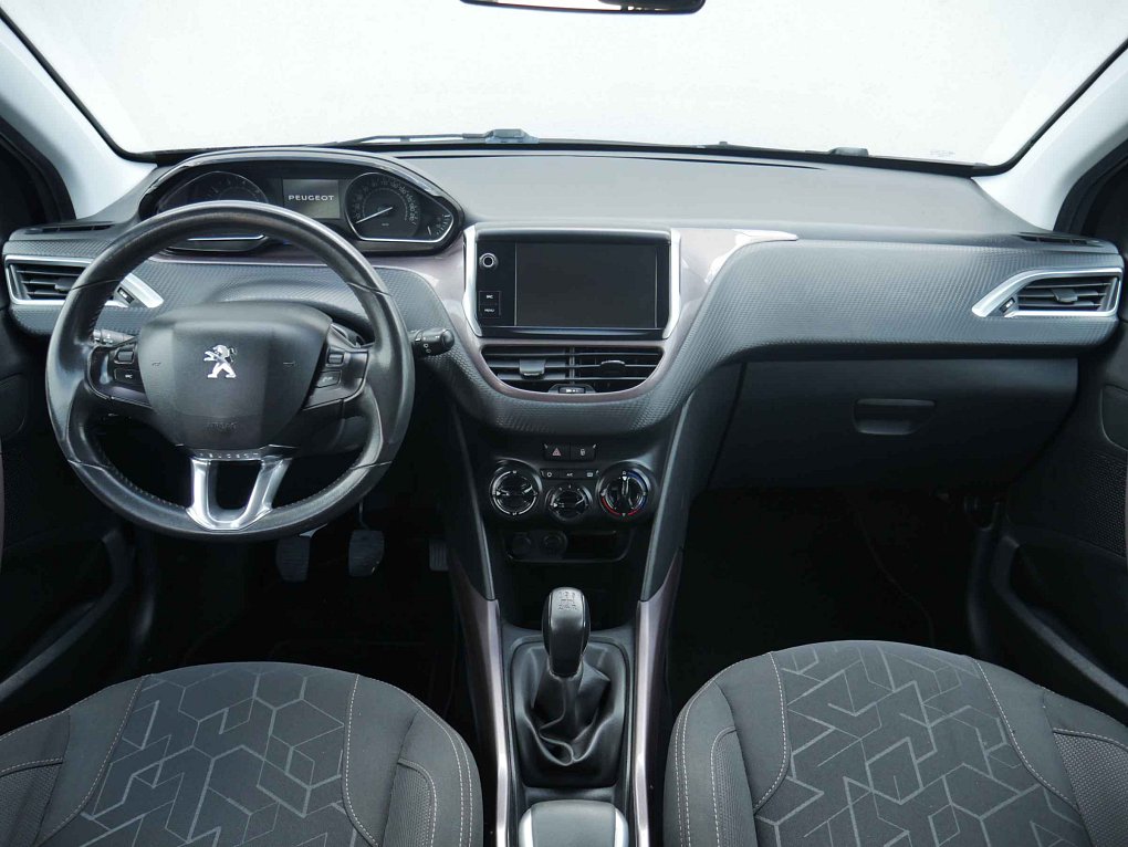 Peugeot 2008 1.2 PT 