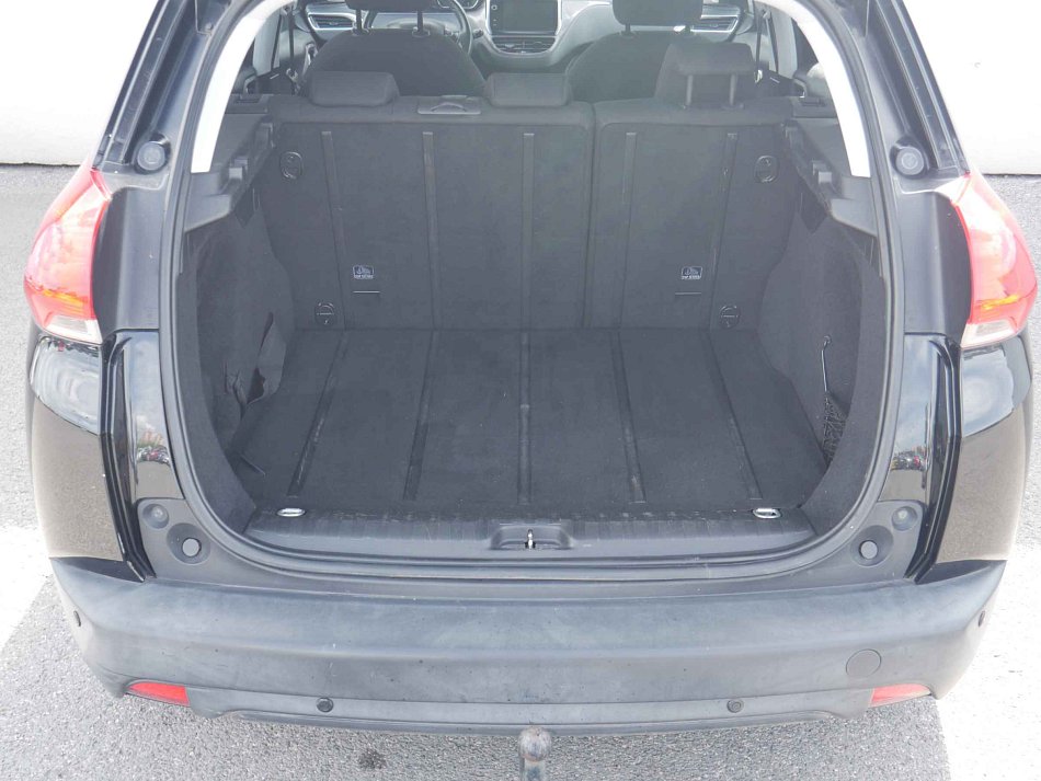 Peugeot 2008 1.2 PT 